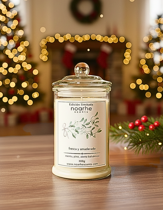 Vela Aromática Bésame Bajo el Muérdago | Aroma Verde y Fresco de Invierno